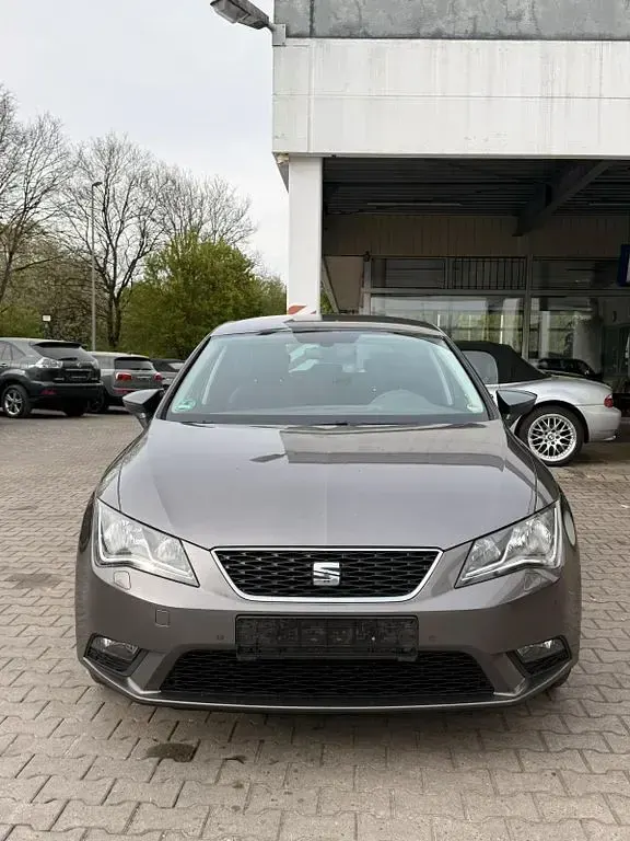 Usata Seat Leon 110 CV (80 kW) 2016 Beige Berlina
