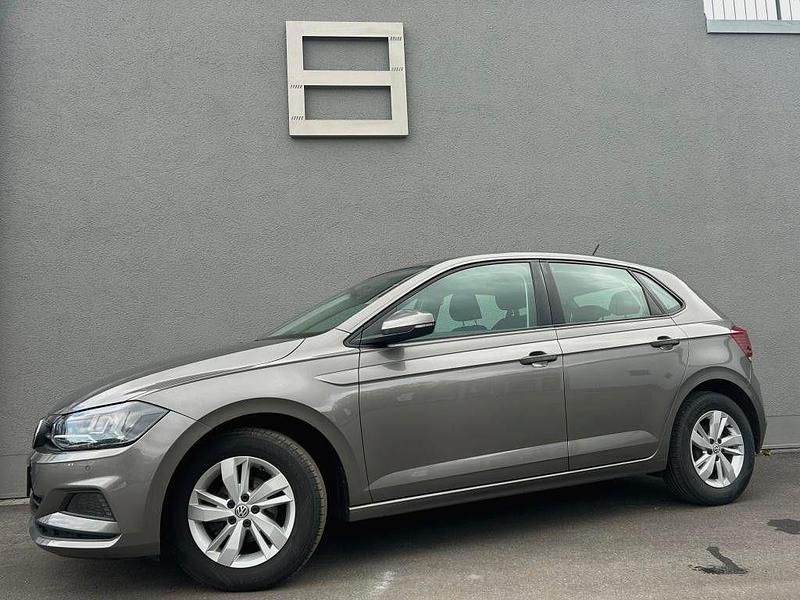 Gebraucht VW Polo Comfortline 95 PS (69 kW) 2018 Grau Kleinwagen