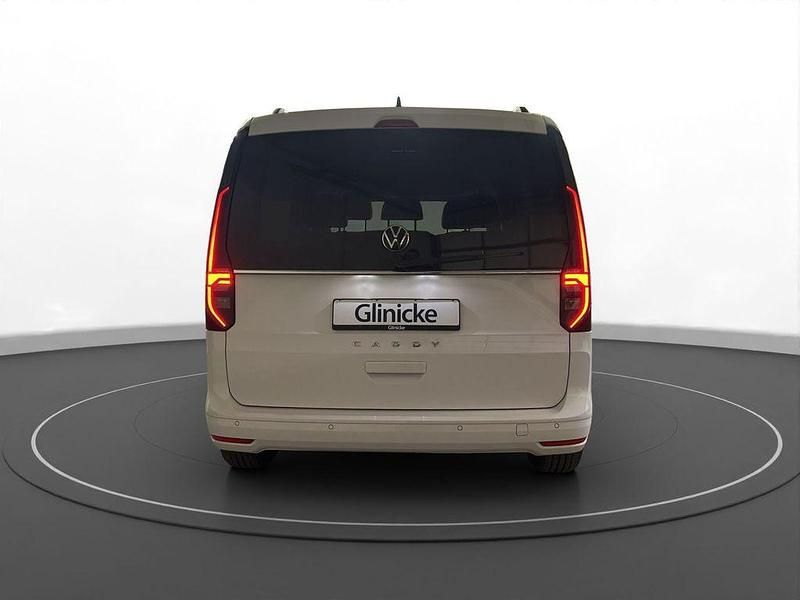 Gebraucht VW Caddy Style 122 PS (89 kW) 2023 Candyweiß Van / Kleinbus