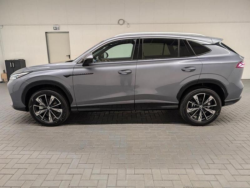 Neu MG HS Luxury 170 PS (125 kW) 2025 Hampsteadgraumet. SUV