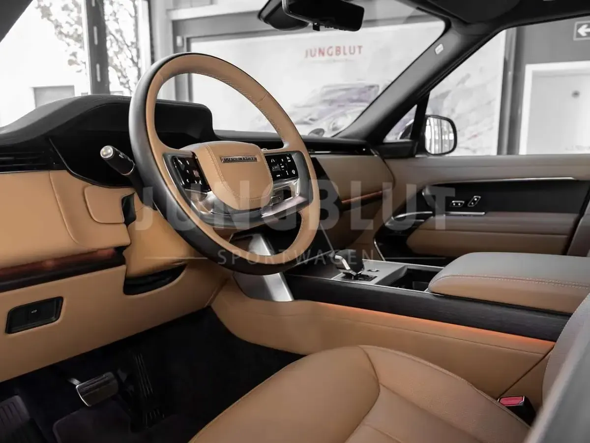 Gebraucht Land Rover Range Rover HSE 349 PS (256 kW) 2025 Santorini black SUV