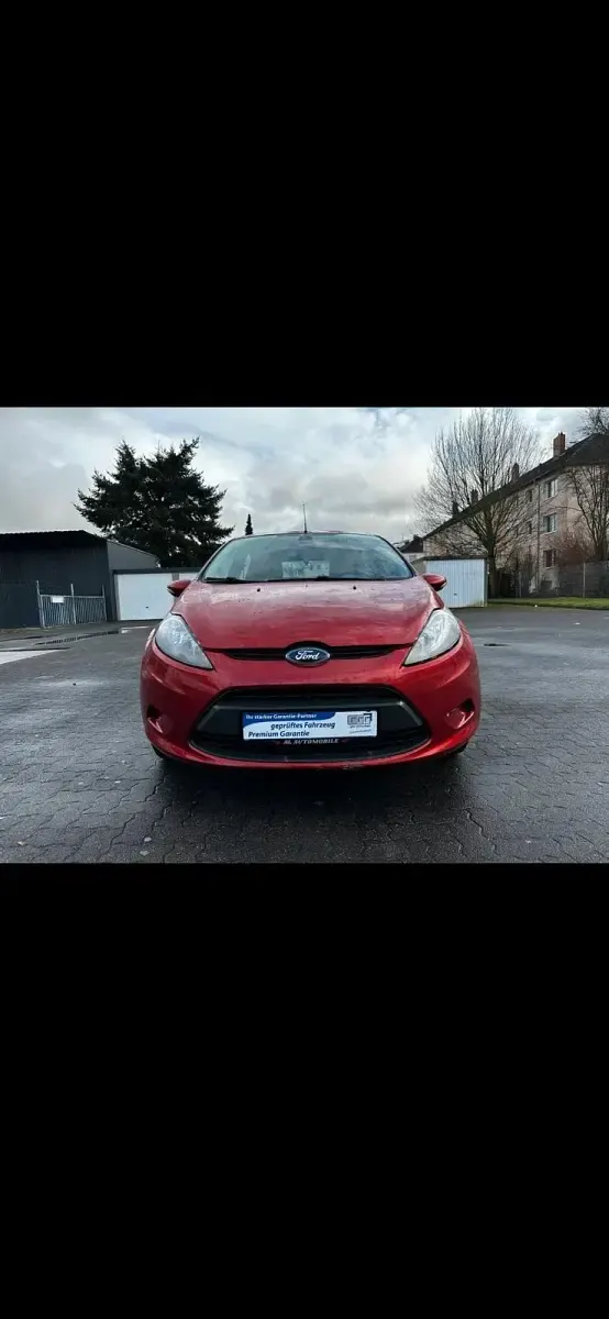 Gebraucht Ford Fiesta 68 PS (50 kW) 2009 Rot Kleinwagen