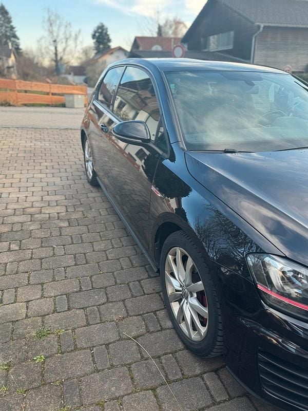 Gebraucht VW Golf VII GTI 220 PS (161 kW) 2014 Schwarz Kleinwagen
