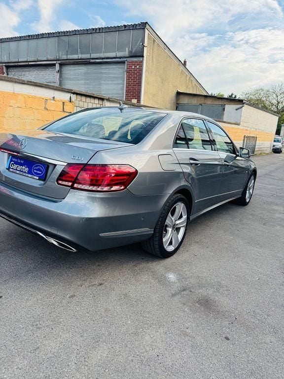 Second-hand Mercedes E350 265 CP (194 kW) 2011 Argintiu Berlinǎ