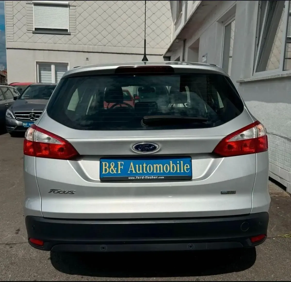 Gebraucht Ford Focus Trend 105 PS (77 kW) 2014 Silber Kombi