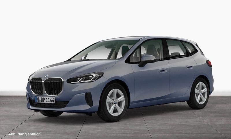 Gebraucht BMW 220 Active Tourer 156 PS (114 kW) 2025 Grau Van / Kleinbus
