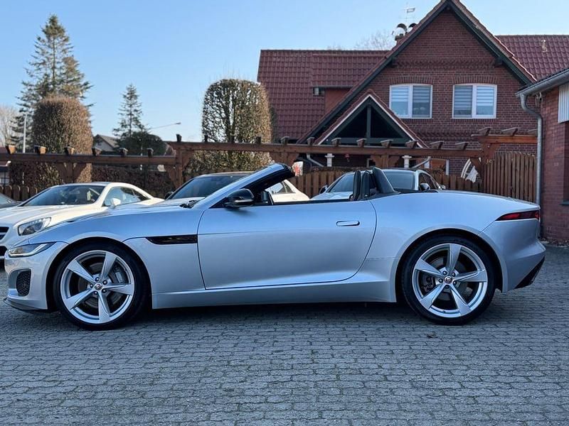 Gebraucht Jaguar F-Type Basis 300 PS (220 kW) 2022 Silber Cabrio
