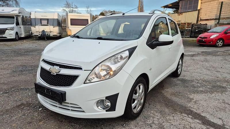 Gebraucht Chevrolet Spark LS 82 PS (60 kW) 2012 Weiß Kleinwagen