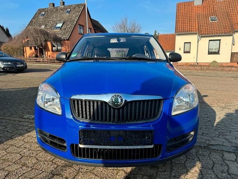 Gebraucht Skoda Fabia 60 PS (44 kW) 2009 Blau Kleinwagen