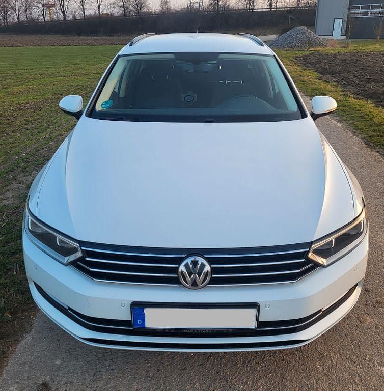 Gebraucht VW Passat Comfortline 150 PS (110 kW) 2017 Weiß Kombi