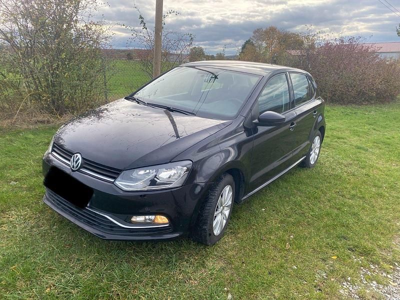 Schwarz Gebraucht 2016 VW Polo Comfortline Kleinwagen | 7.100 € (Fairer Preis) - Bild 1/4