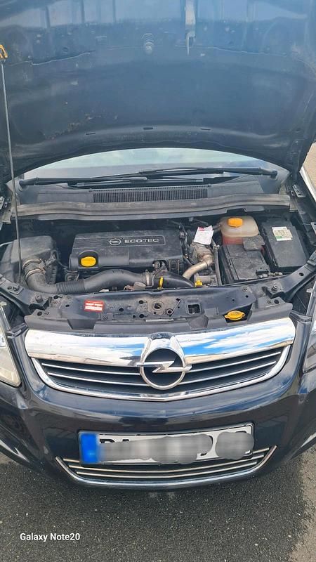 Gebraucht Opel Zafira 110 PS (80 kW) 2008 Schwarz Van / Kleinbus