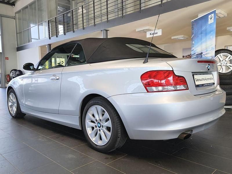 Gebraucht BMW 118 Cabriolet 143 PS (105 kW) 2009 Silber Cabrio