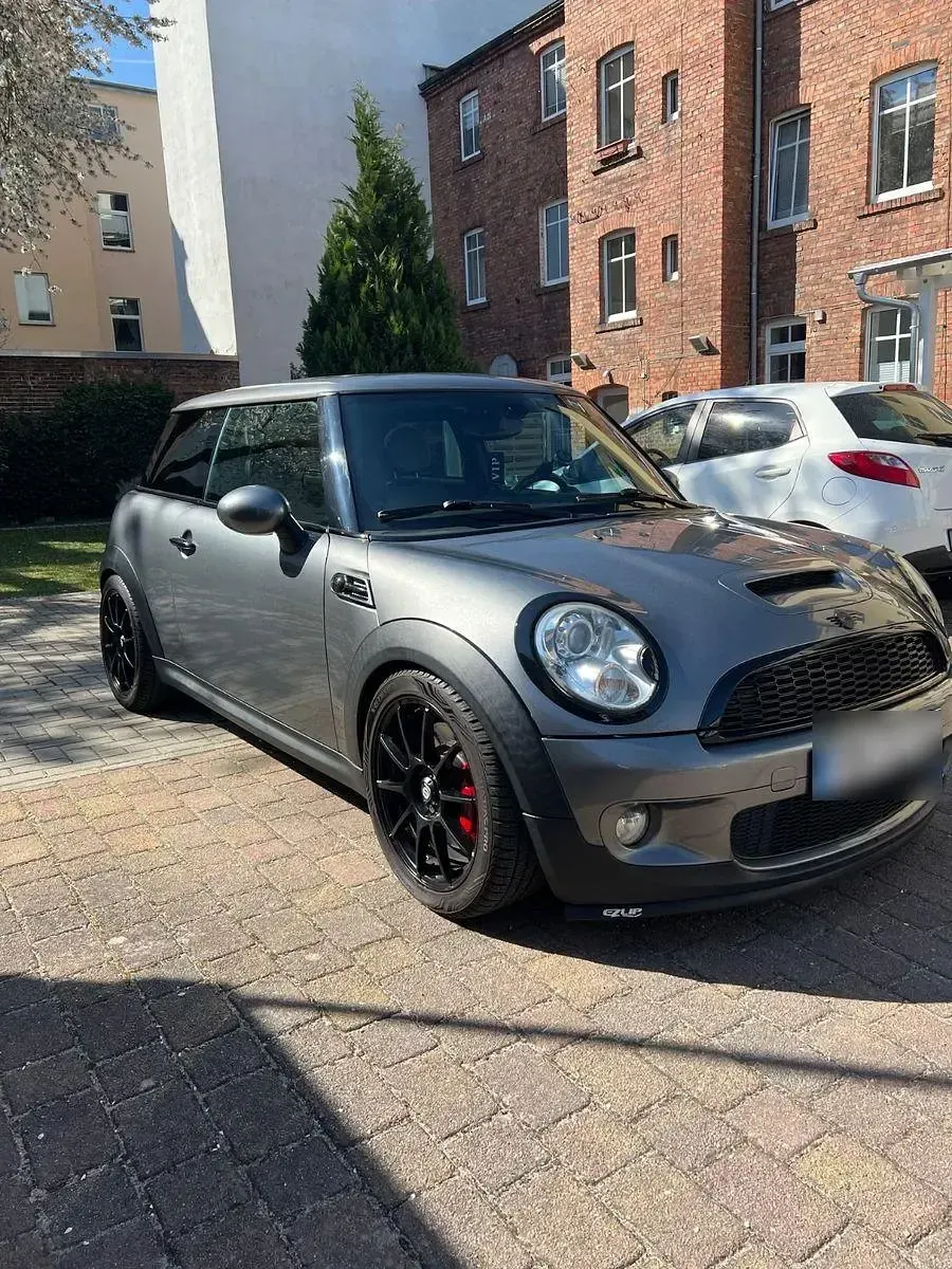 Gebraucht Mini John Cooper Works 211 PS (155 kW) 2009 Grau Kleinwagen