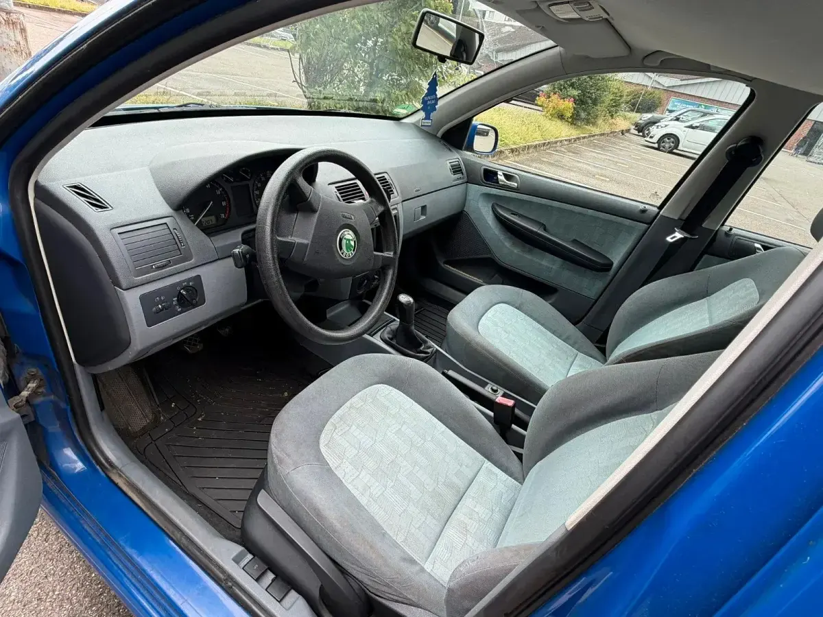 Gebraucht Skoda Fabia 68 PS (50 kW) 2000 Blau Kleinwagen