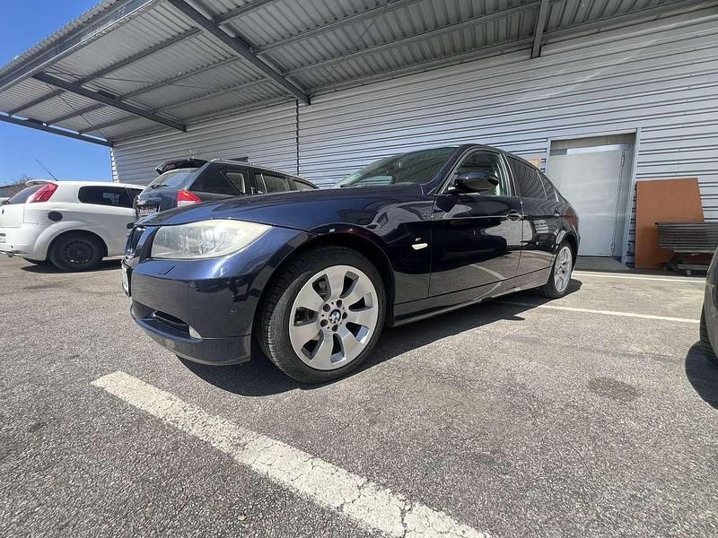 Usado BMW 320 150 HP (110 kW) 2006 Azul Sedan
