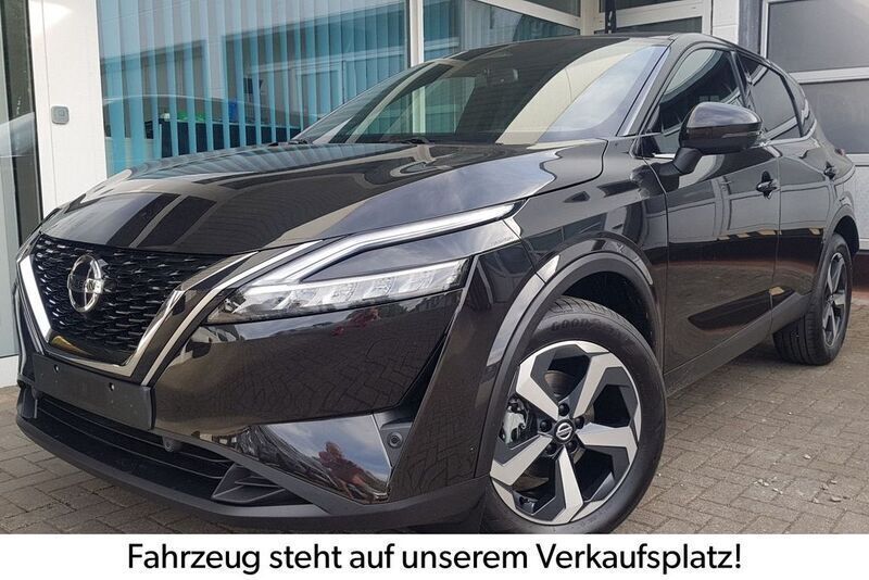 Schwarz (black metallic (z11)) Gebraucht 2023 Nissan Qashqai Tekna SUV | 28.585 € (Fairer Preis) - Bild 1/4