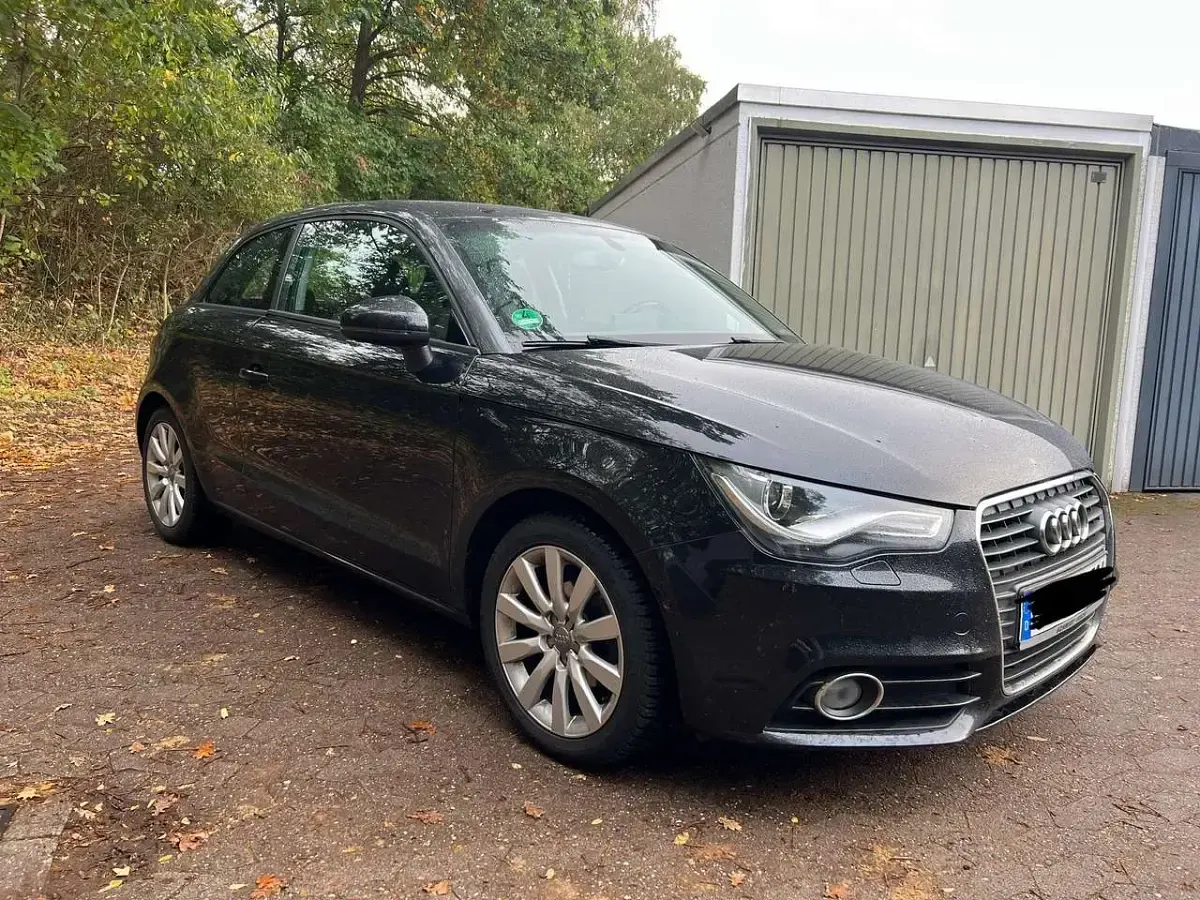 Gebraucht Audi A1 Ambition 90 PS (66 kW) 2013 Schwarz Kleinwagen