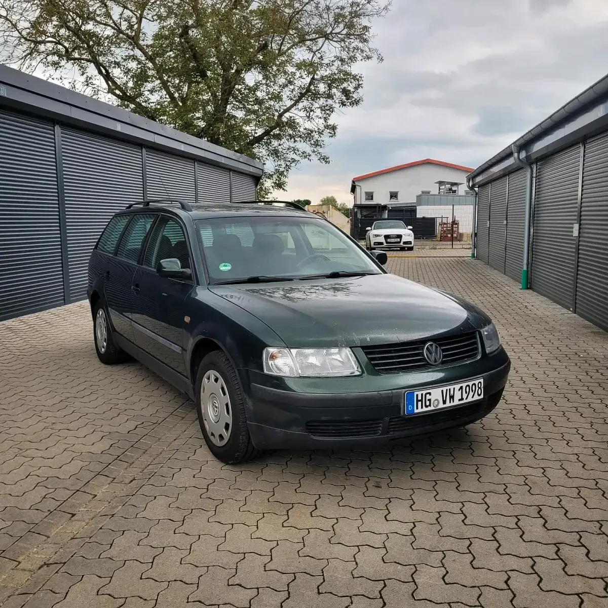 Gebraucht VW Passat 101 PS (74 kW) 1998 Grün Kombi
