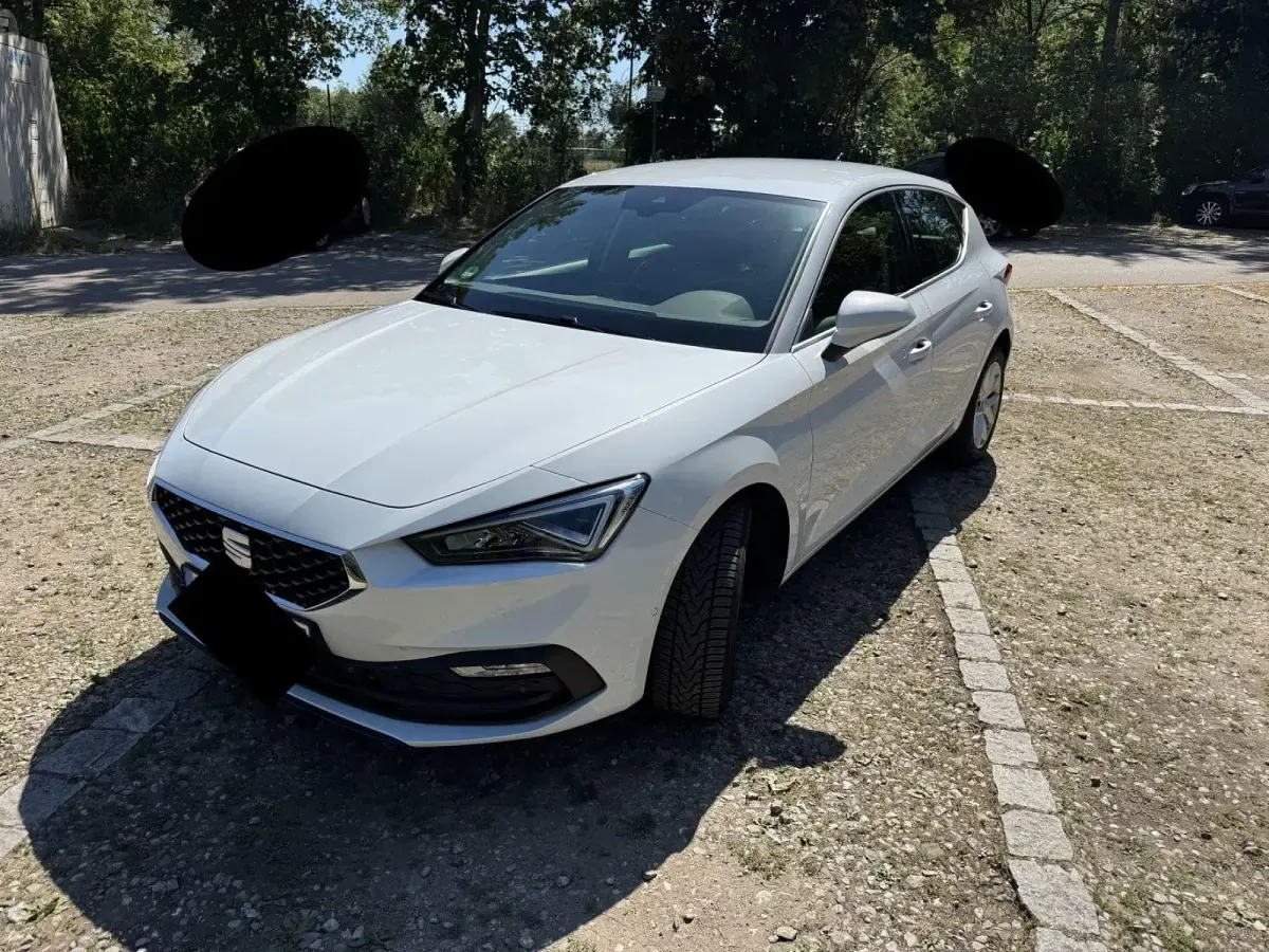 Gebraucht Seat Leon Style 131 PS (96 kW) 2020 Weiß Limousine