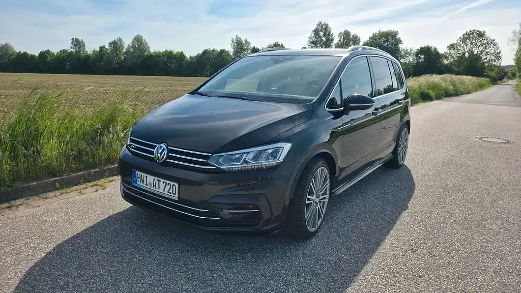 Gebraucht VW Touran Highline 150 PS (110 kW) 2017 Schwarz Van / Kleinbus