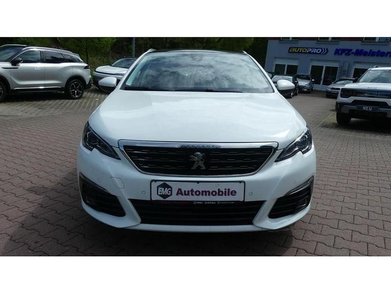 Gebraucht Peugeot 308 131 PS (96 kW) 2020 Weiß Kombi