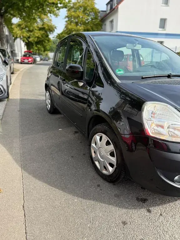 Gebraucht Renault Modus Dynamique 75 PS (55 kW) 2010 Schwarz Van / Kleinbus