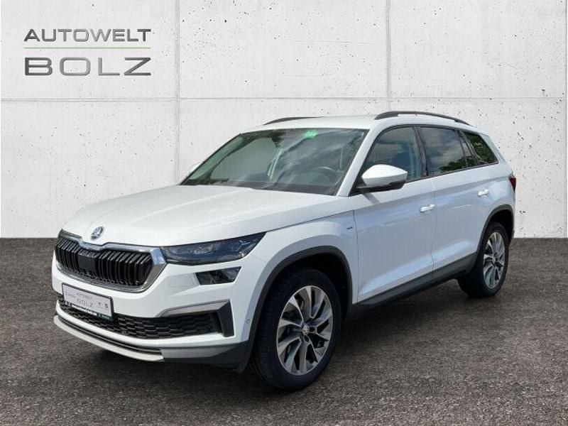 Weiss Gebraucht 2022 Skoda Kodiaq Clever SUV | 29.890 € (Superpreis) - Bild 1/4