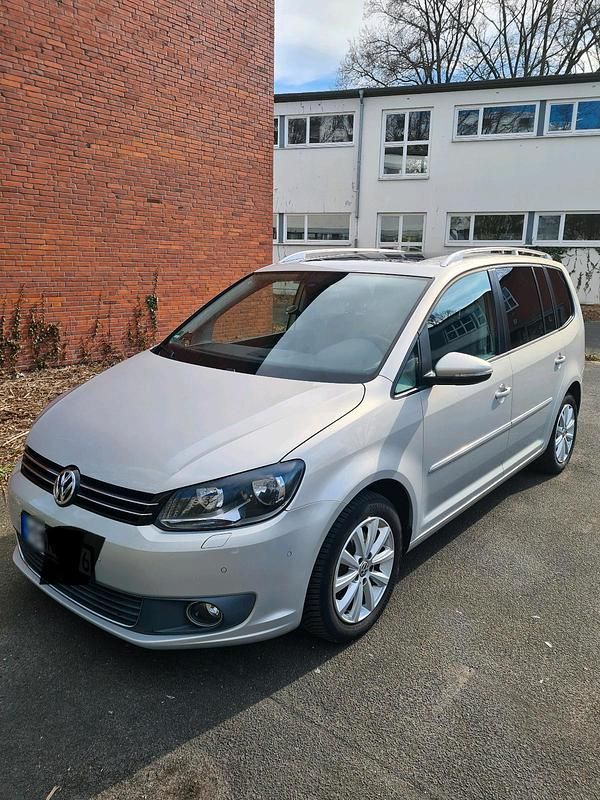 Gebraucht VW Touran Highline 150 PS (110 kW) 2011 Silber Van / Kleinbus