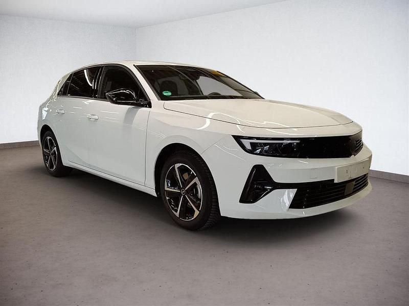 Gebraucht Opel Astra GS Line 131 PS (96 kW) 2024 Weiß Limousine