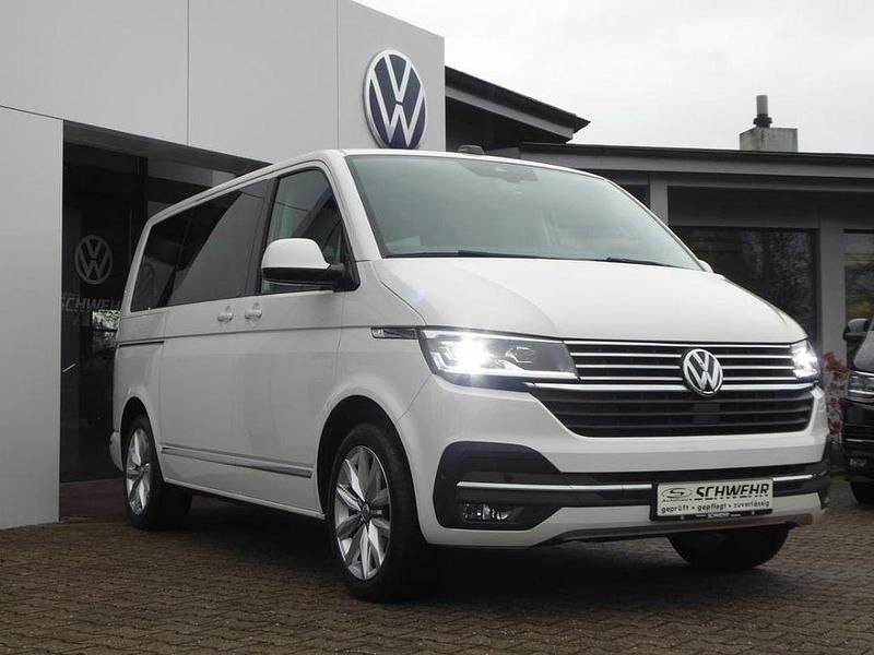 Gebraucht VW Multivan Highline 204 PS (150 kW) 2022 Candyweiß Van