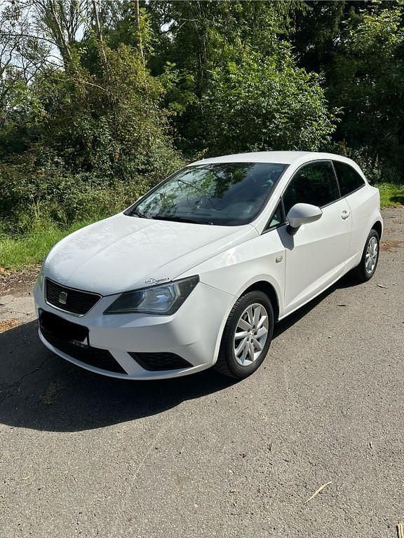 Weiß Gebraucht 2013 Seat Ibiza Style Kleinwagen | 4.350 € (Guter Preis) - Bild 1/4