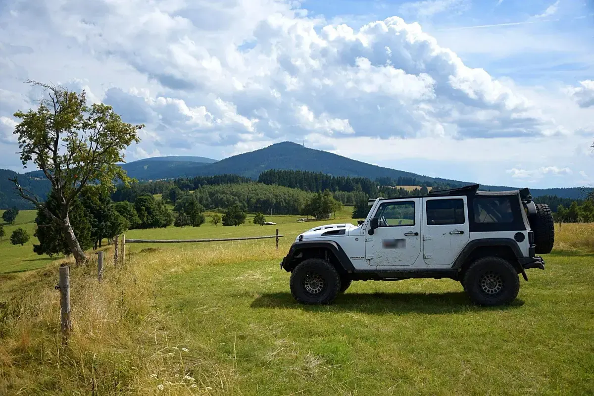 Gebraucht Jeep Wrangler Unlimited Rubicon 284 PS (208 kW) 2014 Weiß SUV