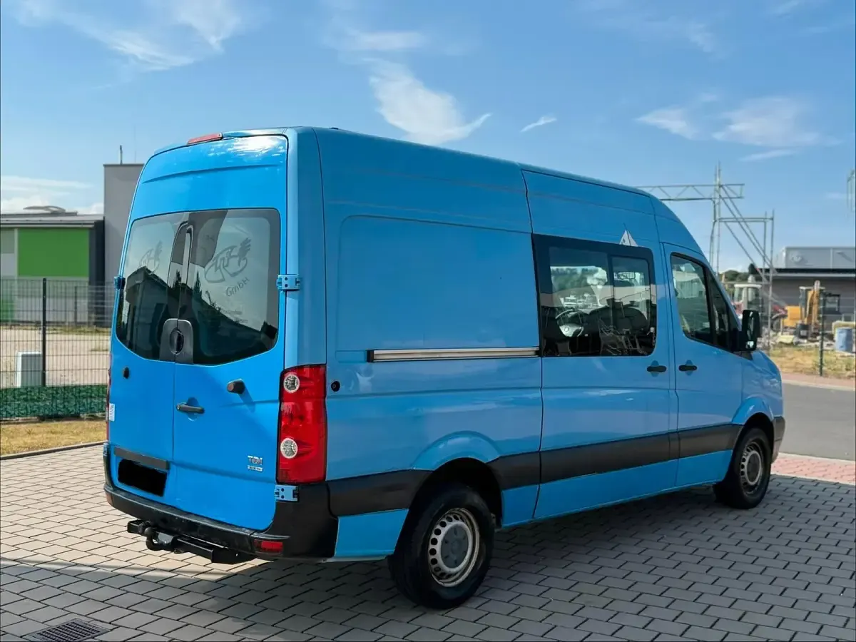 Gebraucht VW Crafter 163 PS (119 kW) 2011 Blau Van
