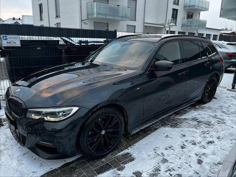 Gebraucht BMW 330 Shadowline 286 PS (210 kW) 2021 Schwarz Kombi
