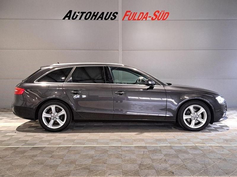 Gebraucht Audi A4 Ambition 150 PS (110 kW) 2014 Grau Kombi