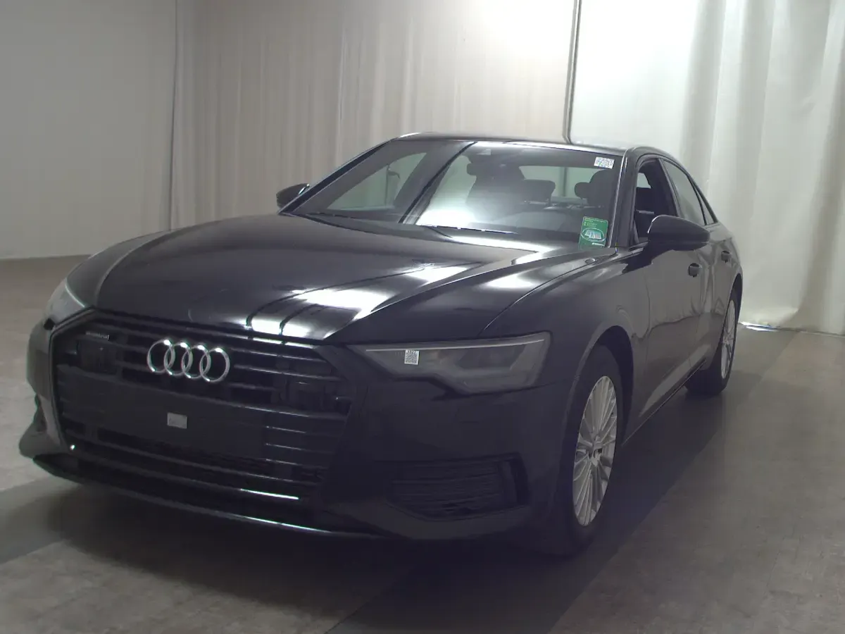 Używany Audi A6 Design 265 KM (194 kW) 2021 Czarny Sedan/Limuzyna