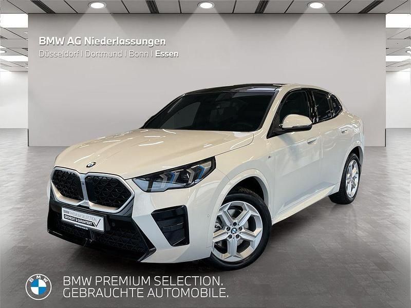 Weiß Gebraucht 2025 BMW X2 Comfort Edition SUV | 42.399 € - Bild 1/4