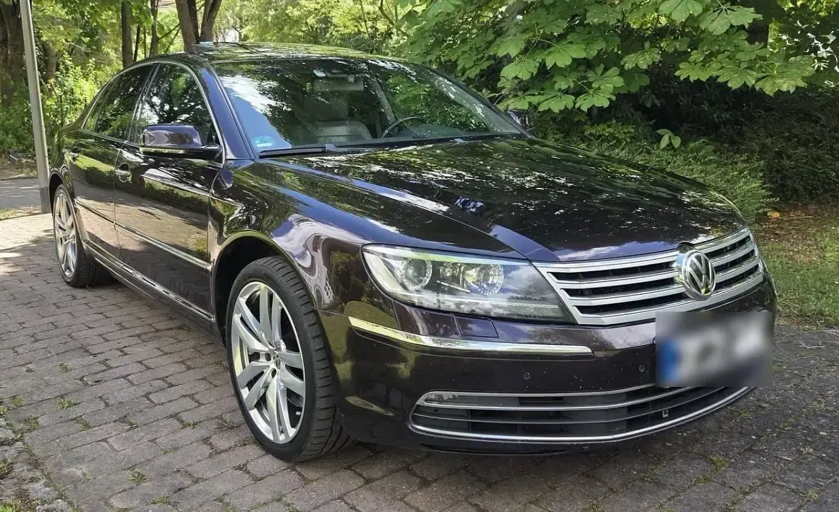 Gebraucht VW Phaeton 245 PS (180 kW) 2014 Andere farben Limousine