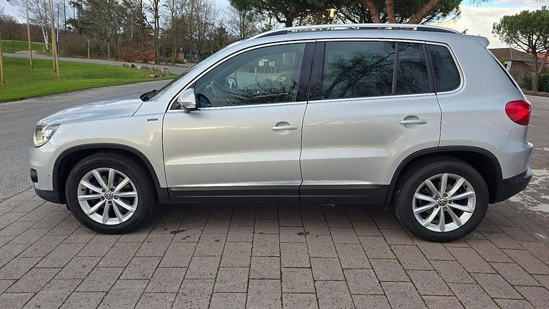 Gebraucht VW Tiguan LOUNGE 110 PS (80 kW) 2015 Reflexsilber metallic SUV