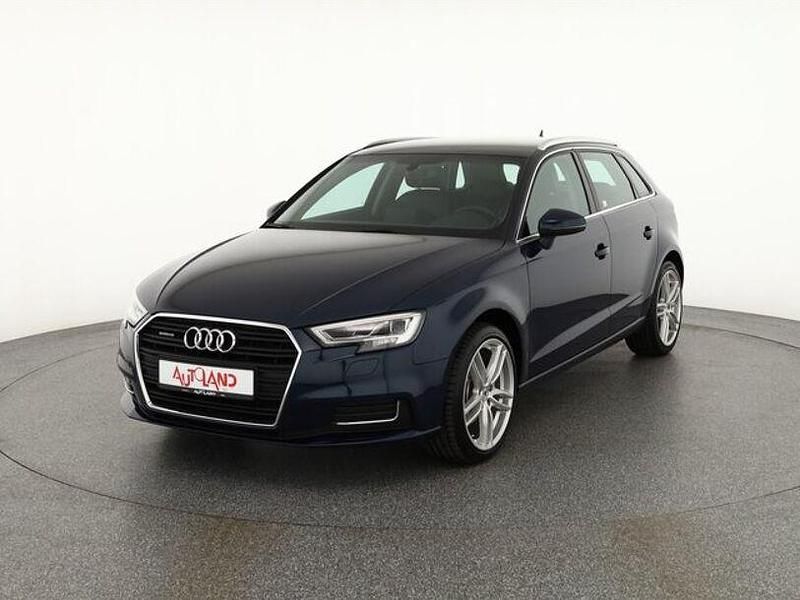 Schwarz Gebraucht 2018 Audi A3 Comfort Limousine | 23.890 € (Teuer) - Bild 1/4