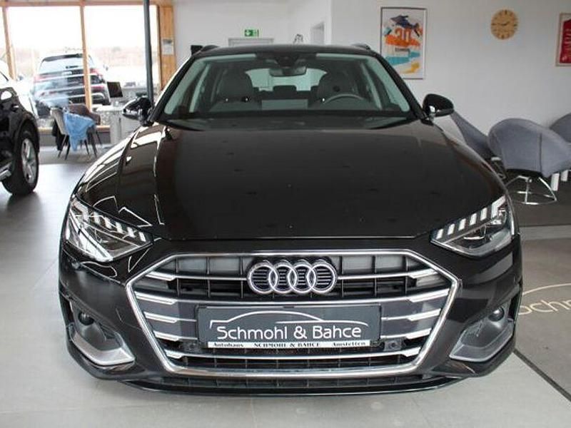 Gebraucht Audi A4 Advanced 163 PS (119 kW) 2023 Schwarz Kombi