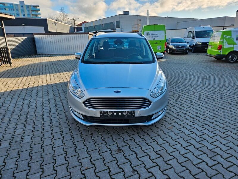 Gebraucht Ford Galaxy Trend 160 PS (117 kW) 2017 Silber Van / Kleinbus