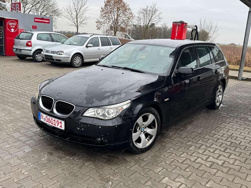 Schwarz Gebraucht 2006 BMW 525 Kombi | 2.099 € (Guter Preis) - Bild 1/4