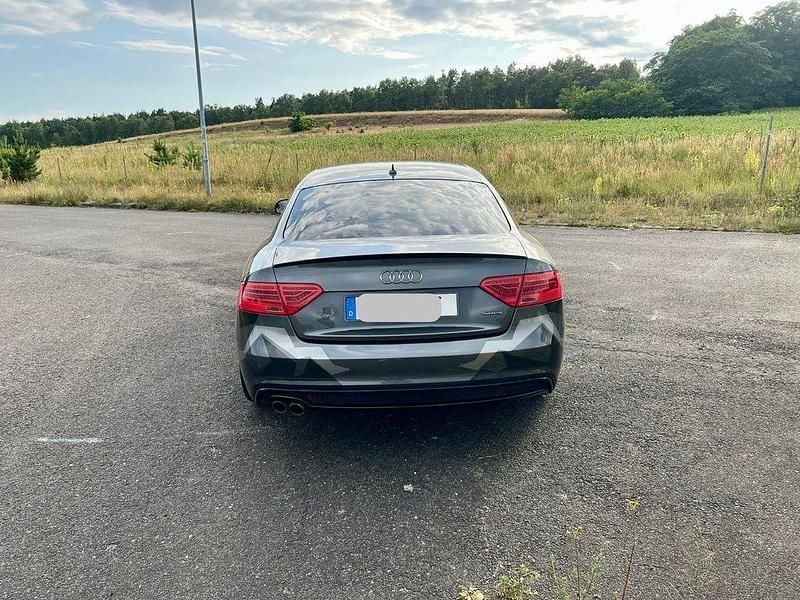 Gebraucht Audi A5 Sport 245 PS (180 kW) 2015 Grau Coupé
