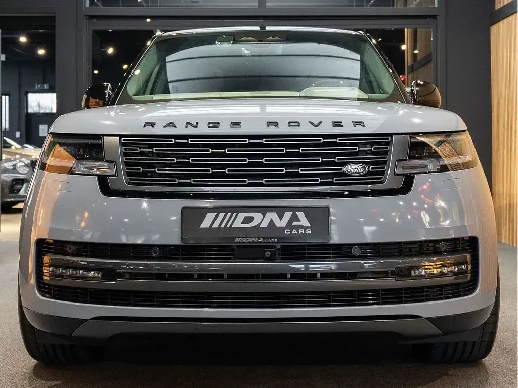 Gebraucht Land Rover Range Rover 460 PS (338 kW) 2025 Grau SUV