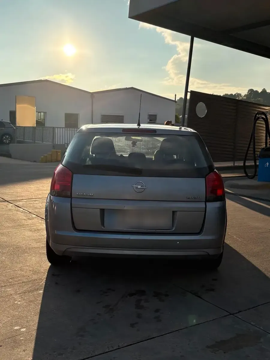 Gebraucht Opel Signum 120 PS (88 kW) 2007 Grau Kleinwagen