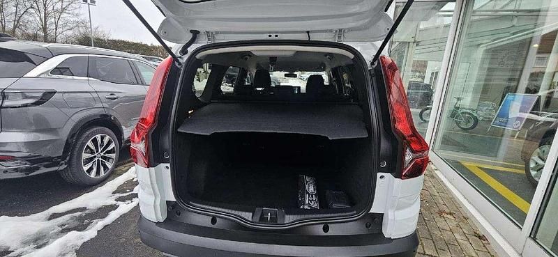 Gebraucht Dacia Jogger Expression 101 PS (74 kW) 2023 Gletscherweiss Van / Kleinbus