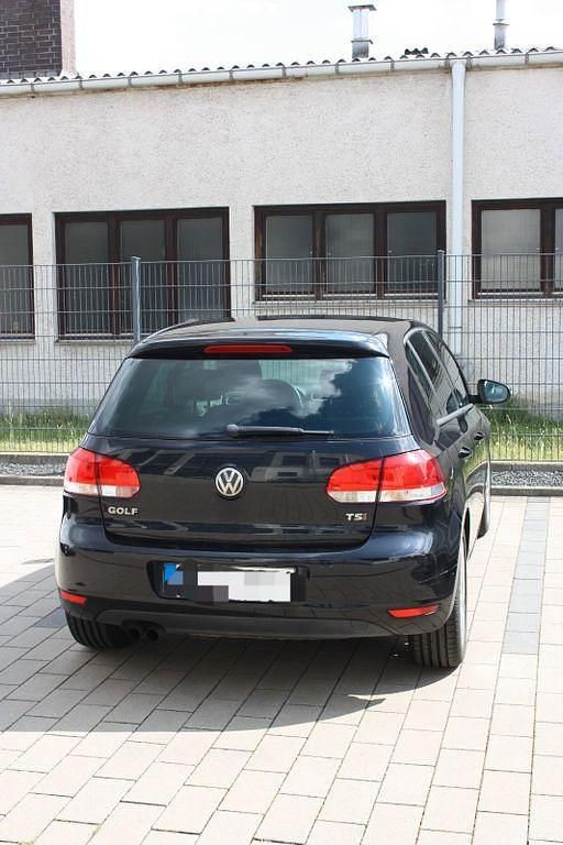 Schwarz Gebraucht 2011 VW Golf VI Style Limousine | 3.900 € (Fairer Preis) - Bild 1/4