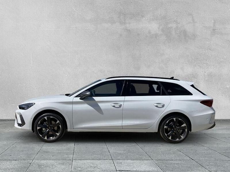 Neu Cupra Leon 150 PS (110 kW) 2025 Glacial weiß Limousine